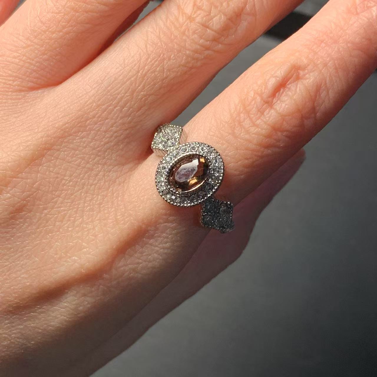 Кольцо из натурального дымчато – обзор и цена Body Jewelry Wholesale