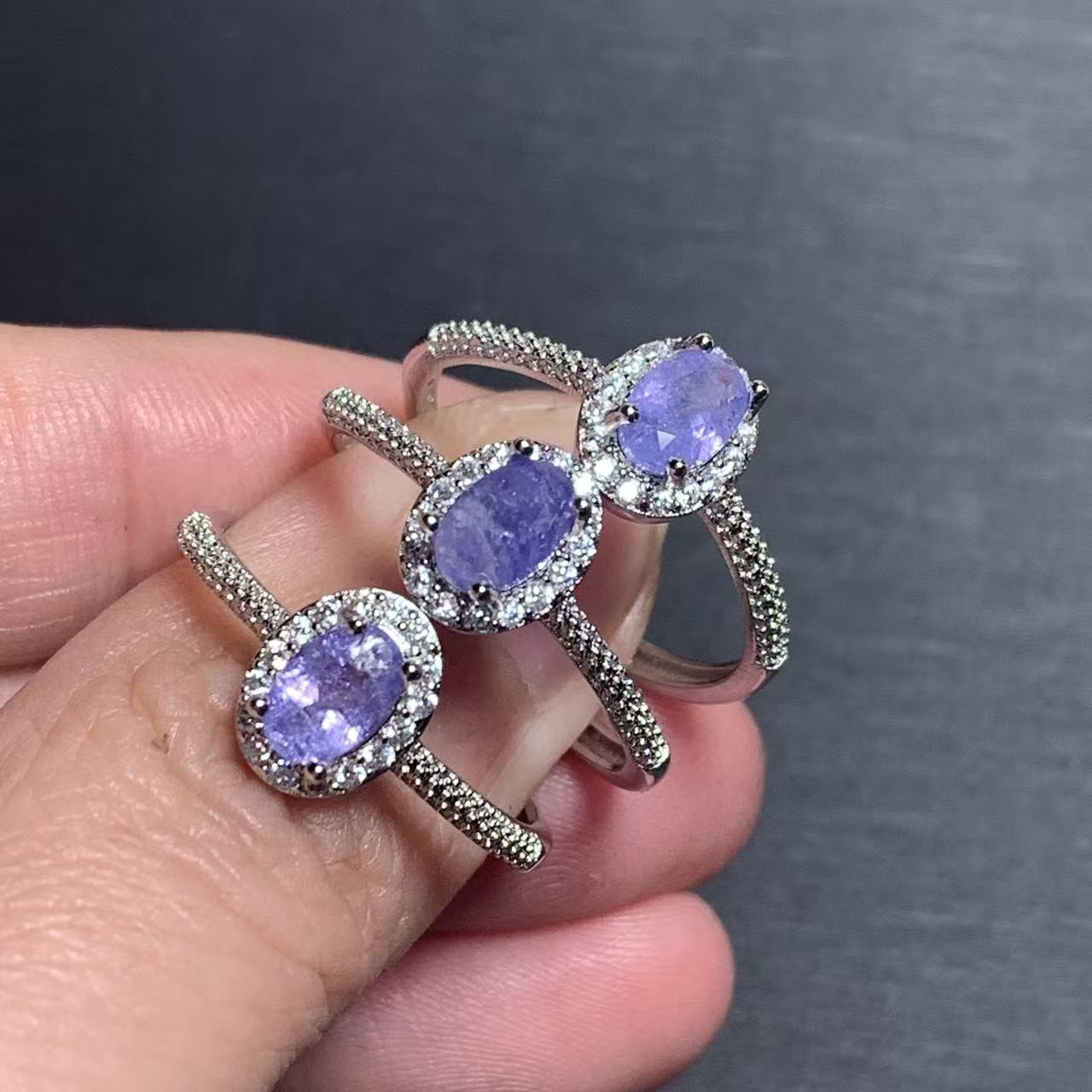 Кольцо с натуральным танзанито – обзор и цена Body Jewelry Wholesale