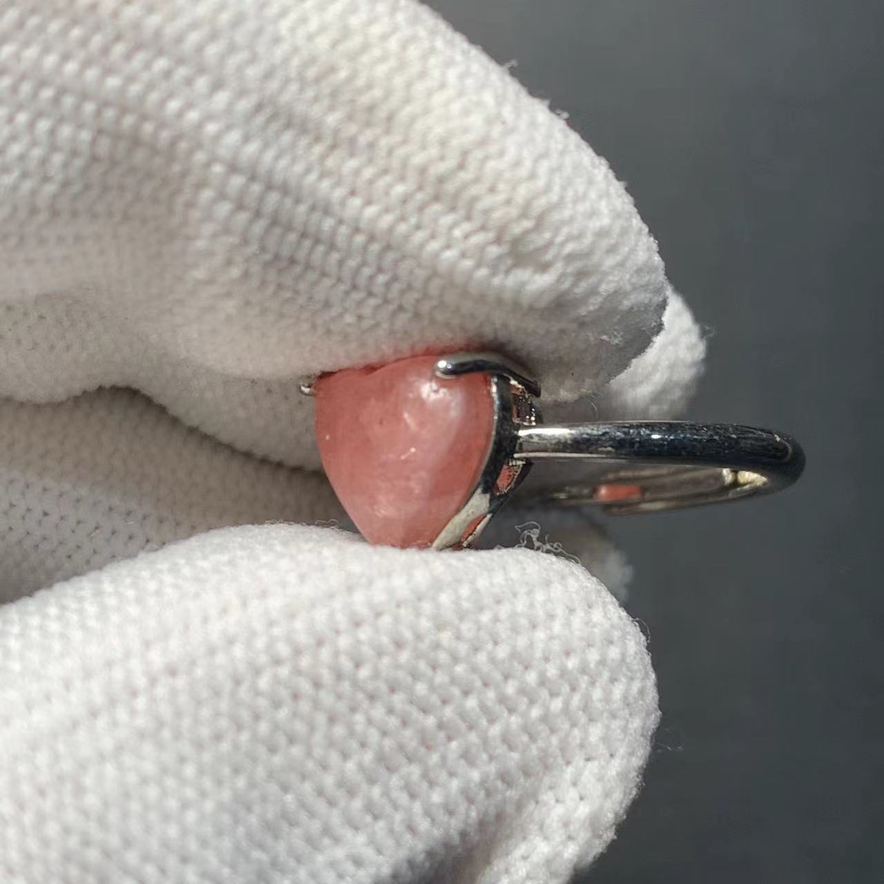 Кольцо с натуральным родохрози – обзор и цена Body Jewelry Wholesale